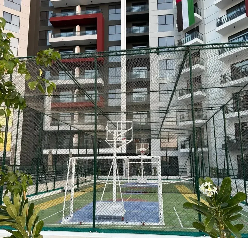 Modern Studio, Available on May 26, Amenities View — 4